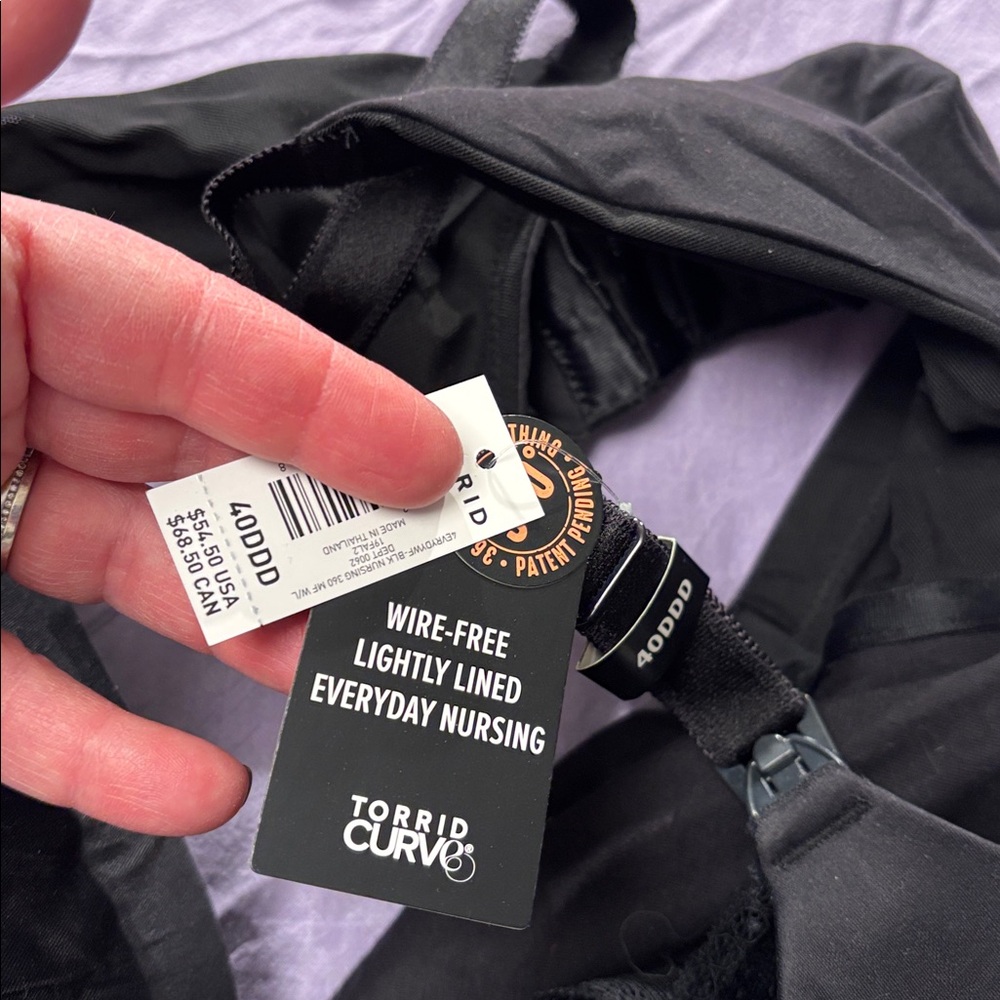 NWT torrid nursing bra in 40DDD black lightly lined no wire. - Picture 3 of 5